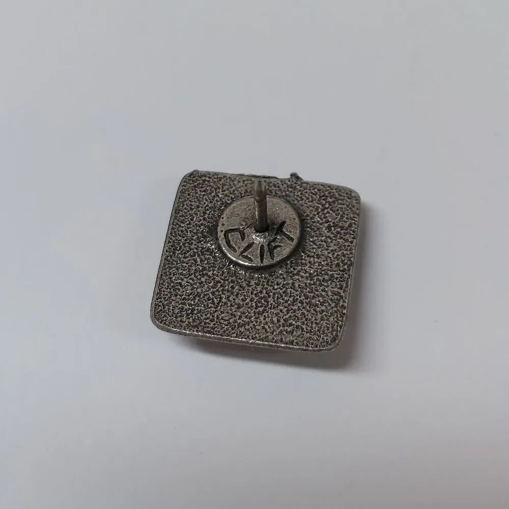 Jim Clift Design Computer Mouse Lapel Pin - Picture 3 of 4